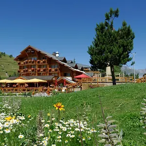 Cote Brune Hotel