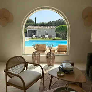 https://relais-du-silence-le-val-baussenc.fr-provencehotel.com