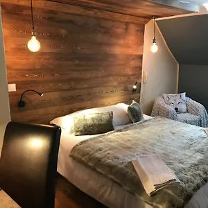 https://auberge-de-la-paix.fr-provencehotel.com